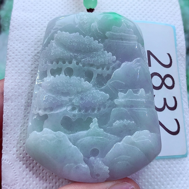 吊坠(不含链)未镶嵌翡翠