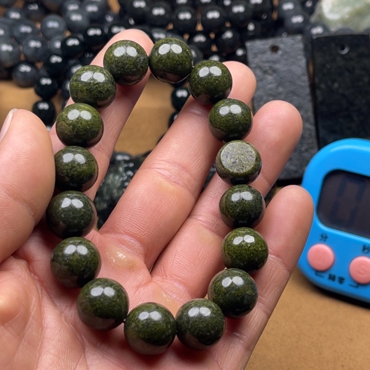 路***&和田玉（糖玉）未镶嵌手串