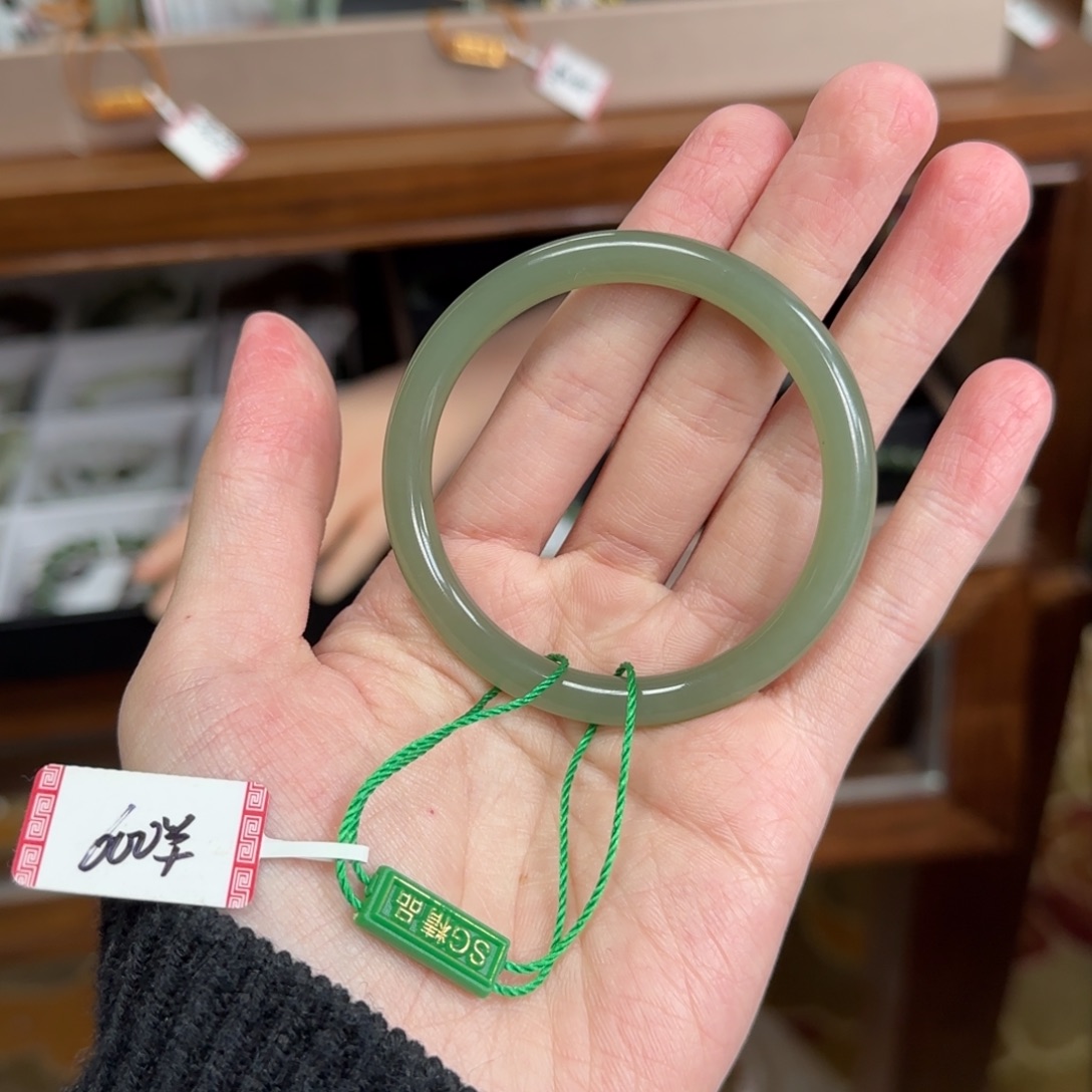 和田玉未镶嵌手镯53