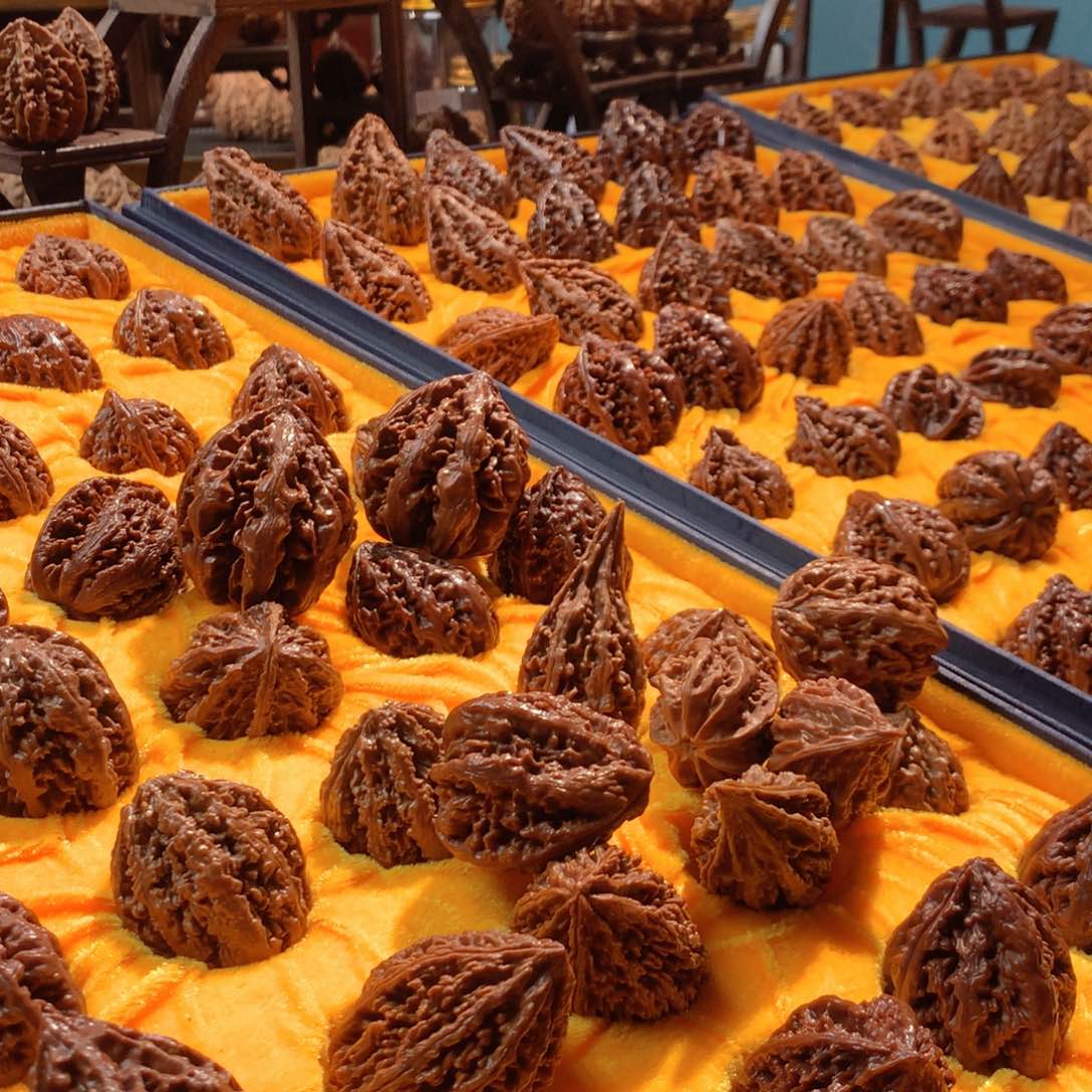 桃核把件福**坤蚂蚁蛋