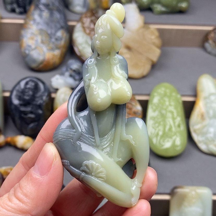【闪购商品】未镶嵌和田玉把件李**面