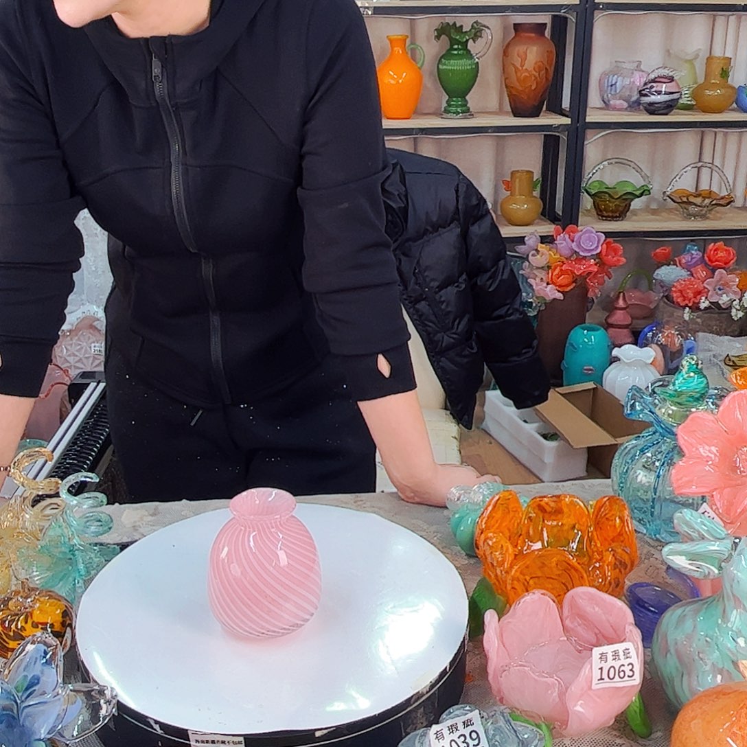 小粉瓶家悦琉璃工艺品不完美