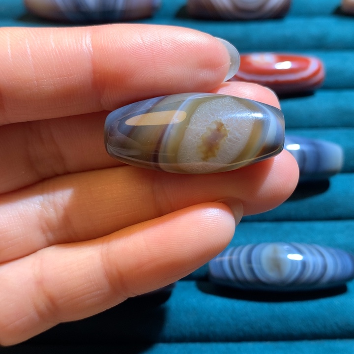 未镶嵌玛瑙/玉髓珠宝奇石