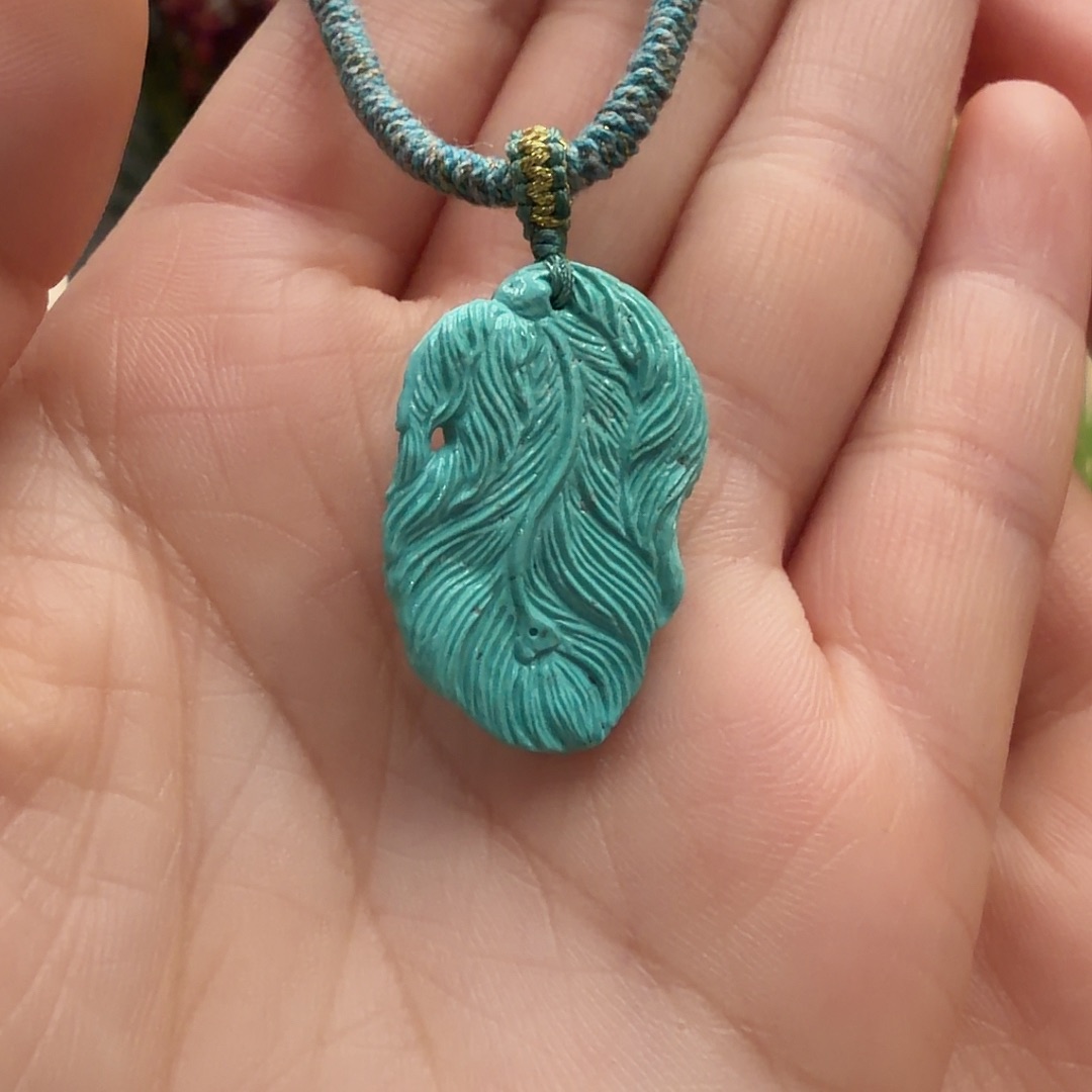 绿松石未镶嵌颈饰