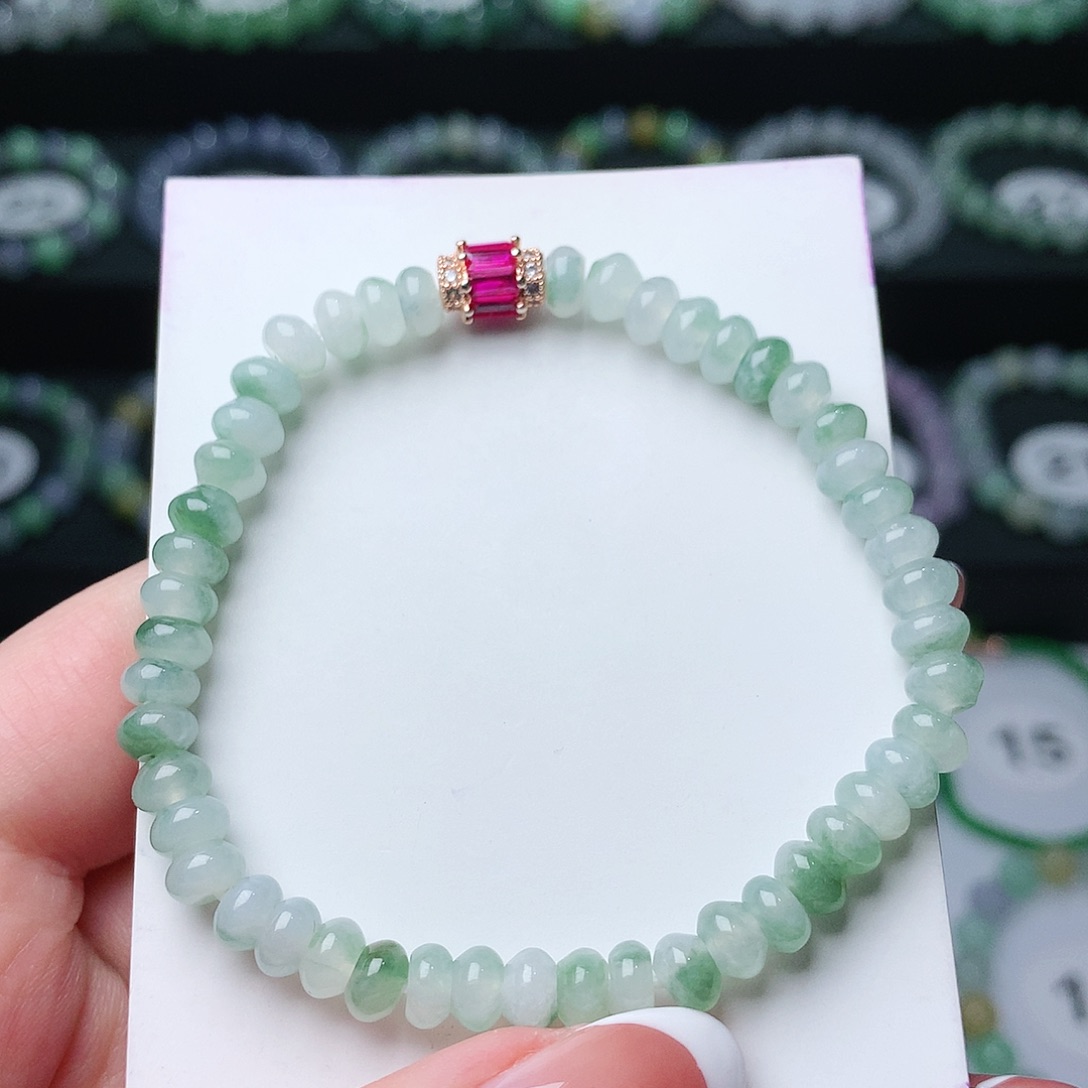 翡翠手链未镶嵌翡翠