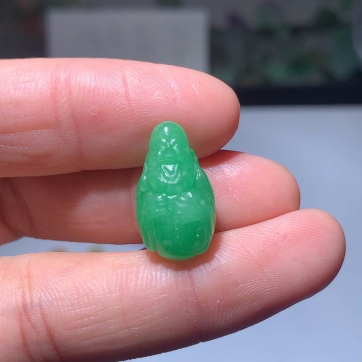 翡翠未镶嵌颈饰挂件