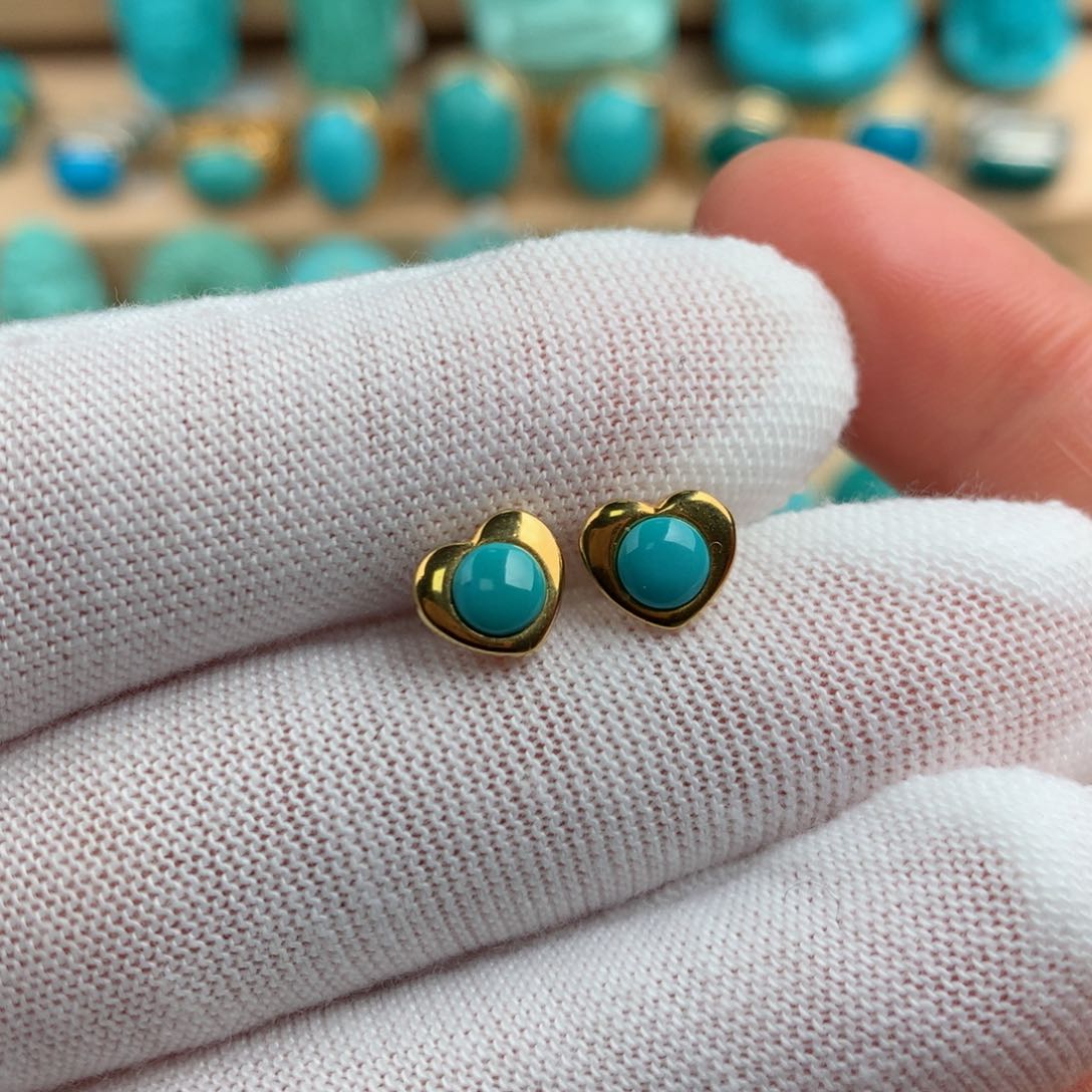 绿松石配饰未镶嵌