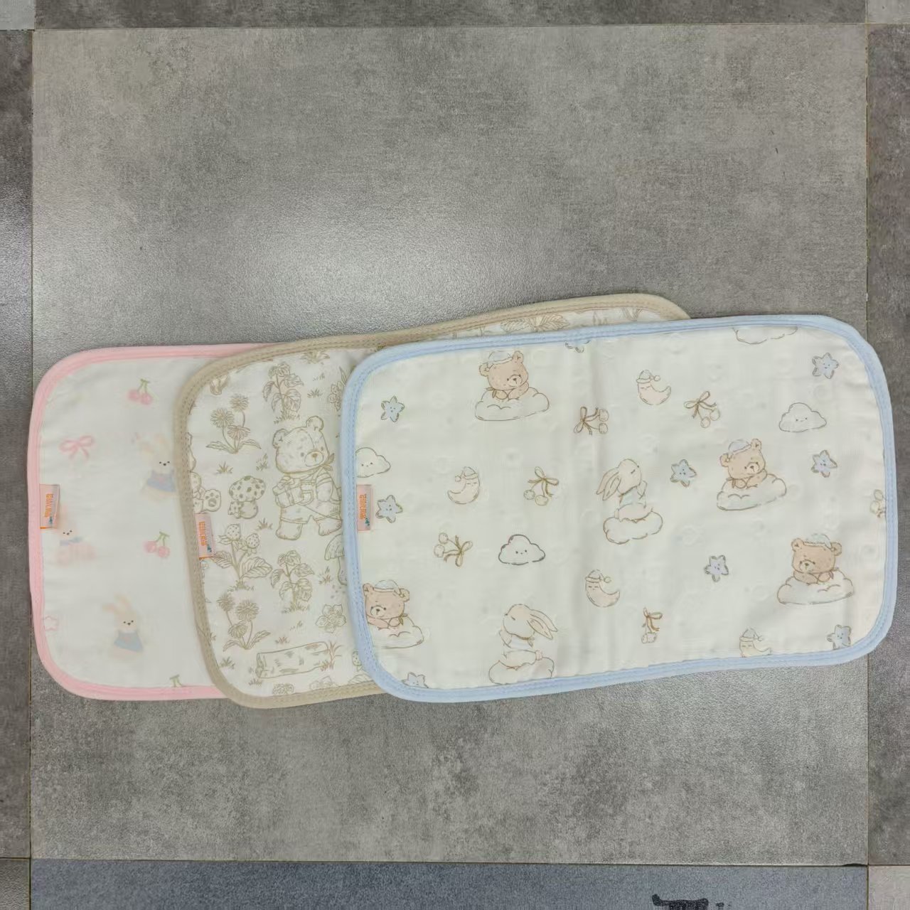 新生儿宝宝云片枕