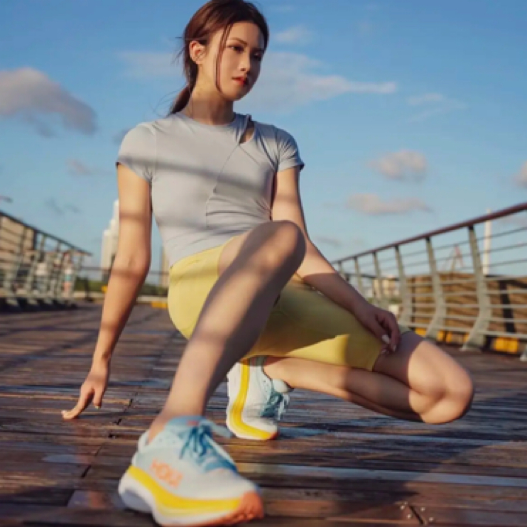 正版专业跑步运动鞋C9时尚增高减震