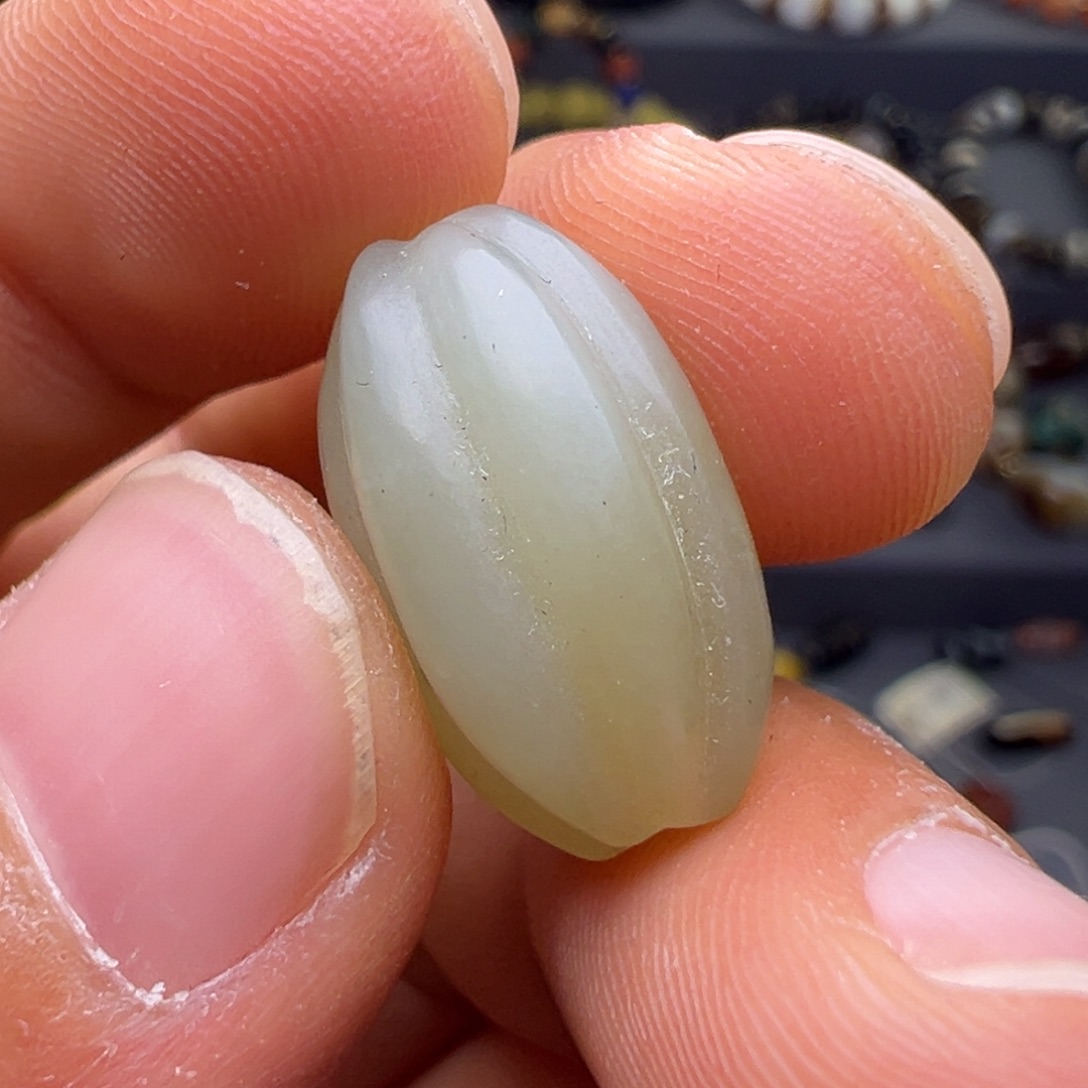 和田玉（糖玉）未镶嵌颈饰