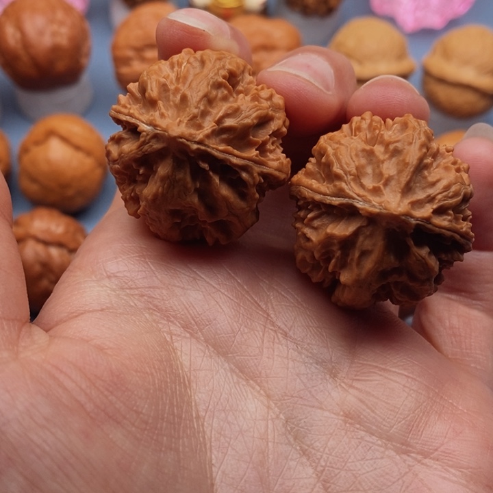 文玩核桃把件小霸王