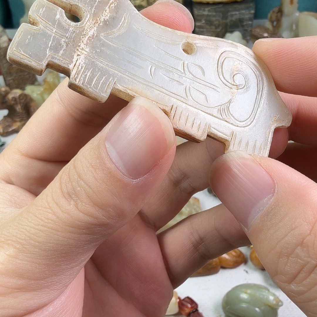 和田玉（糖玉）未镶嵌车挂