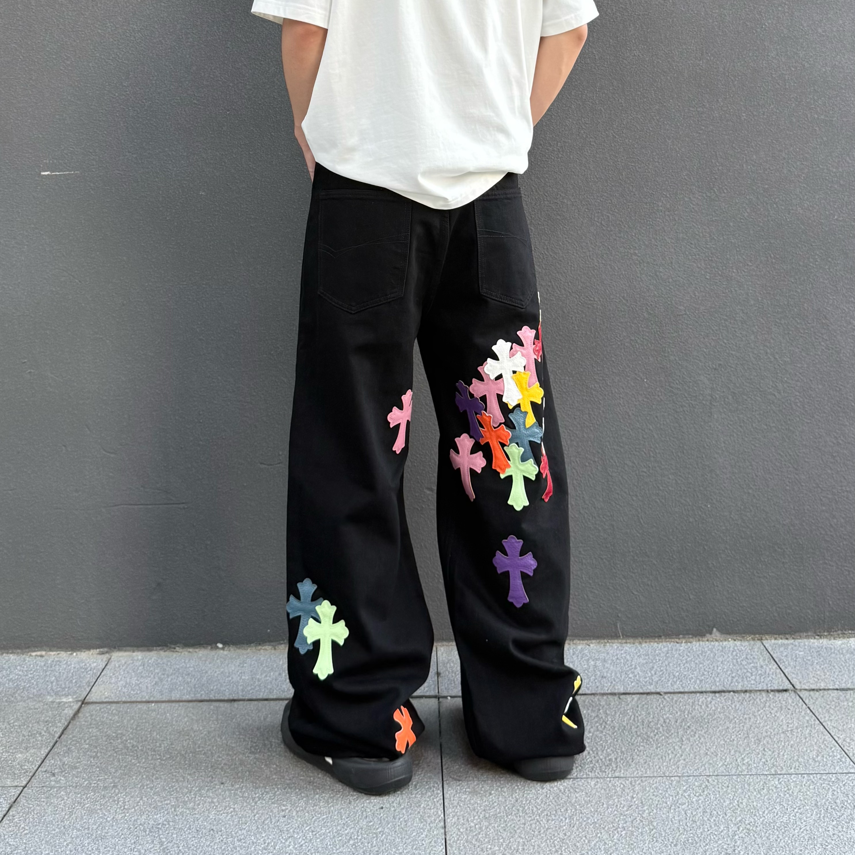25ss新款 藤蔓 高品质刺绣皮标慵懒宽松松弛复古十字架牛仔裤