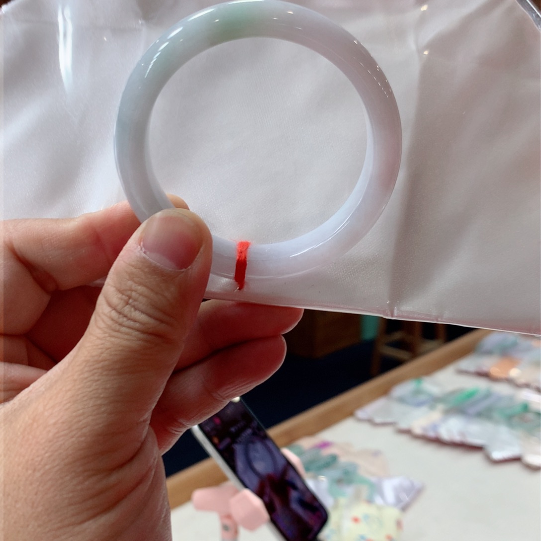 翡翠手镯未镶嵌买断