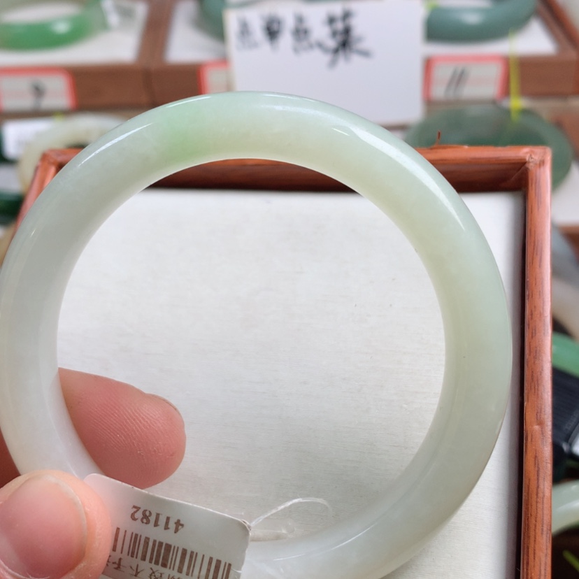 【闪购商品】和田玉手镯未镶嵌57.8