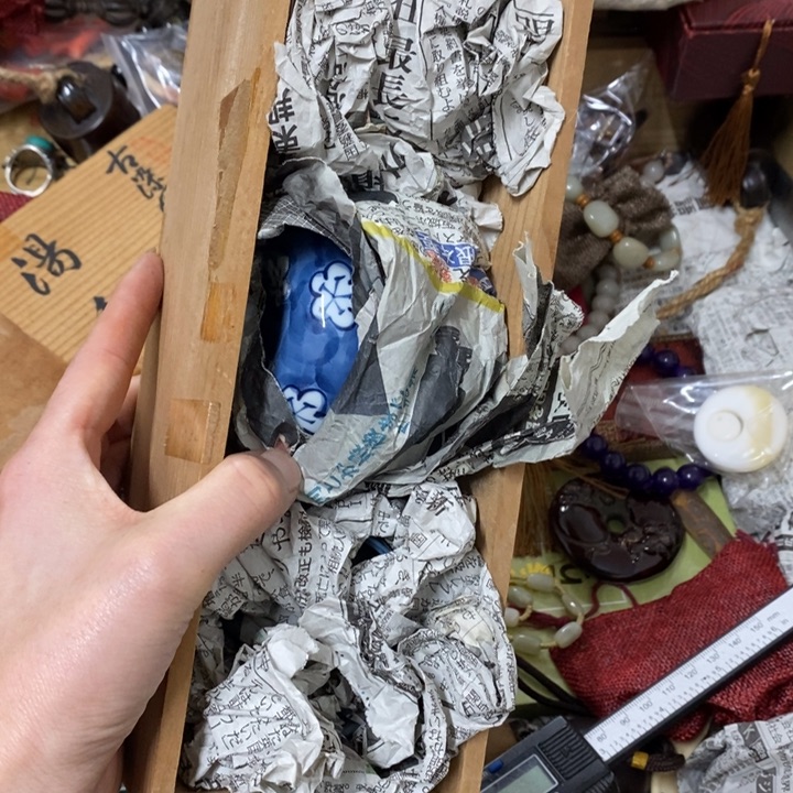 瓷片哈中古工艺品一件