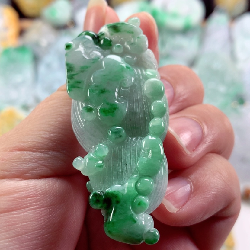 【闪购商品】翡翠吊坠(不含链)未镶嵌