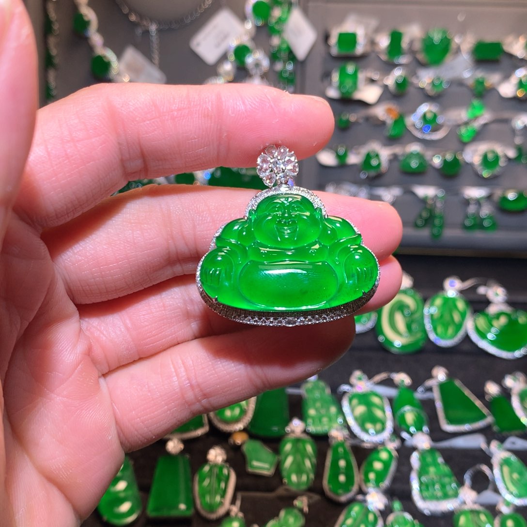 翡翠吊坠(不含链)18K金镶嵌天然翡翠