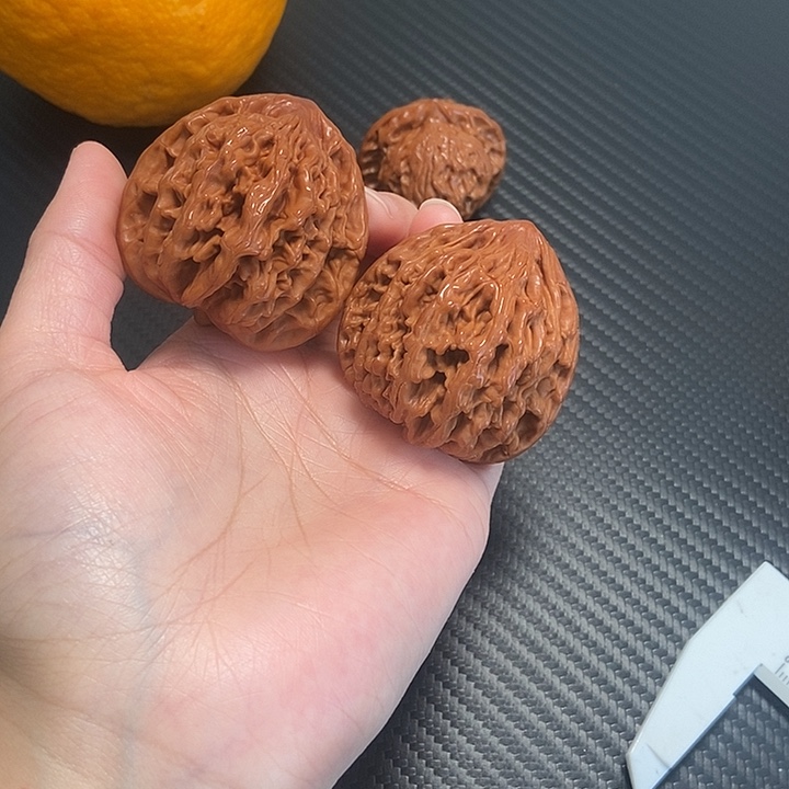 木质类46虎头。    