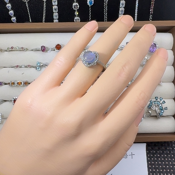 未镶嵌戒圈海蓝宝石