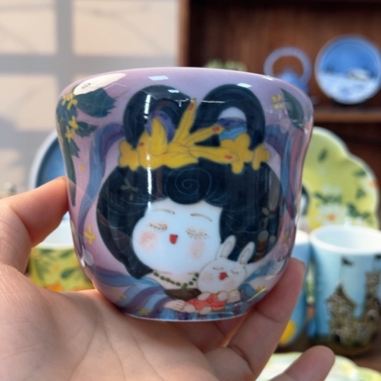 罐景德镇釉下手绘陶瓷 