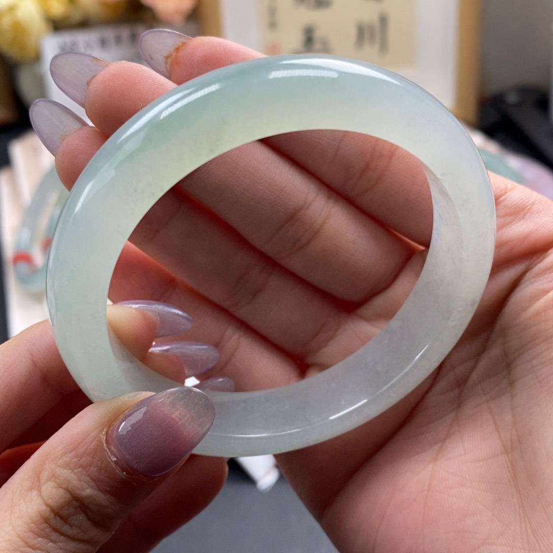 【闪购商品】翡翠手镯未镶嵌乖**乖55正圈