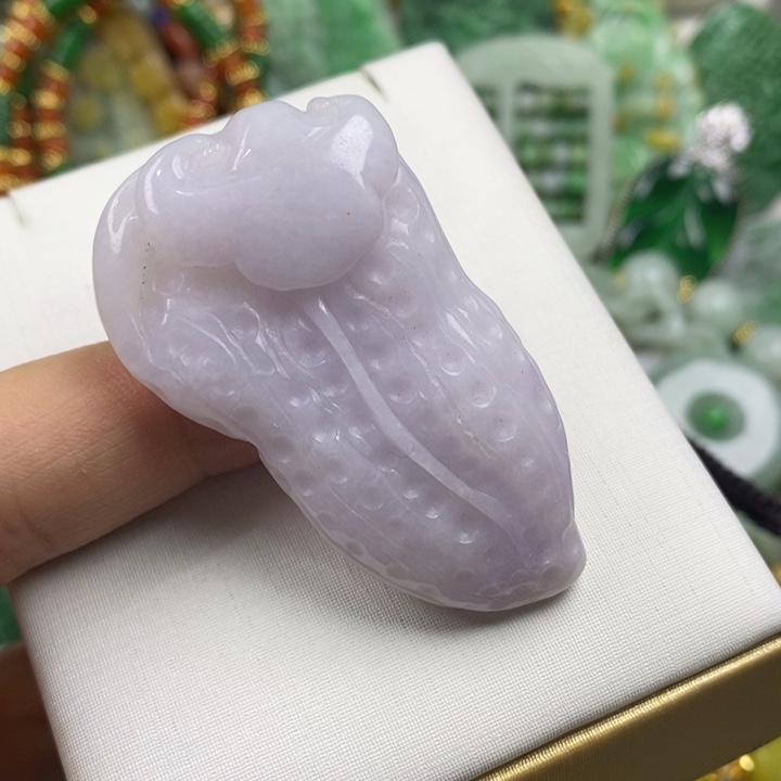 翡翠未镶嵌吊坠(赠链)