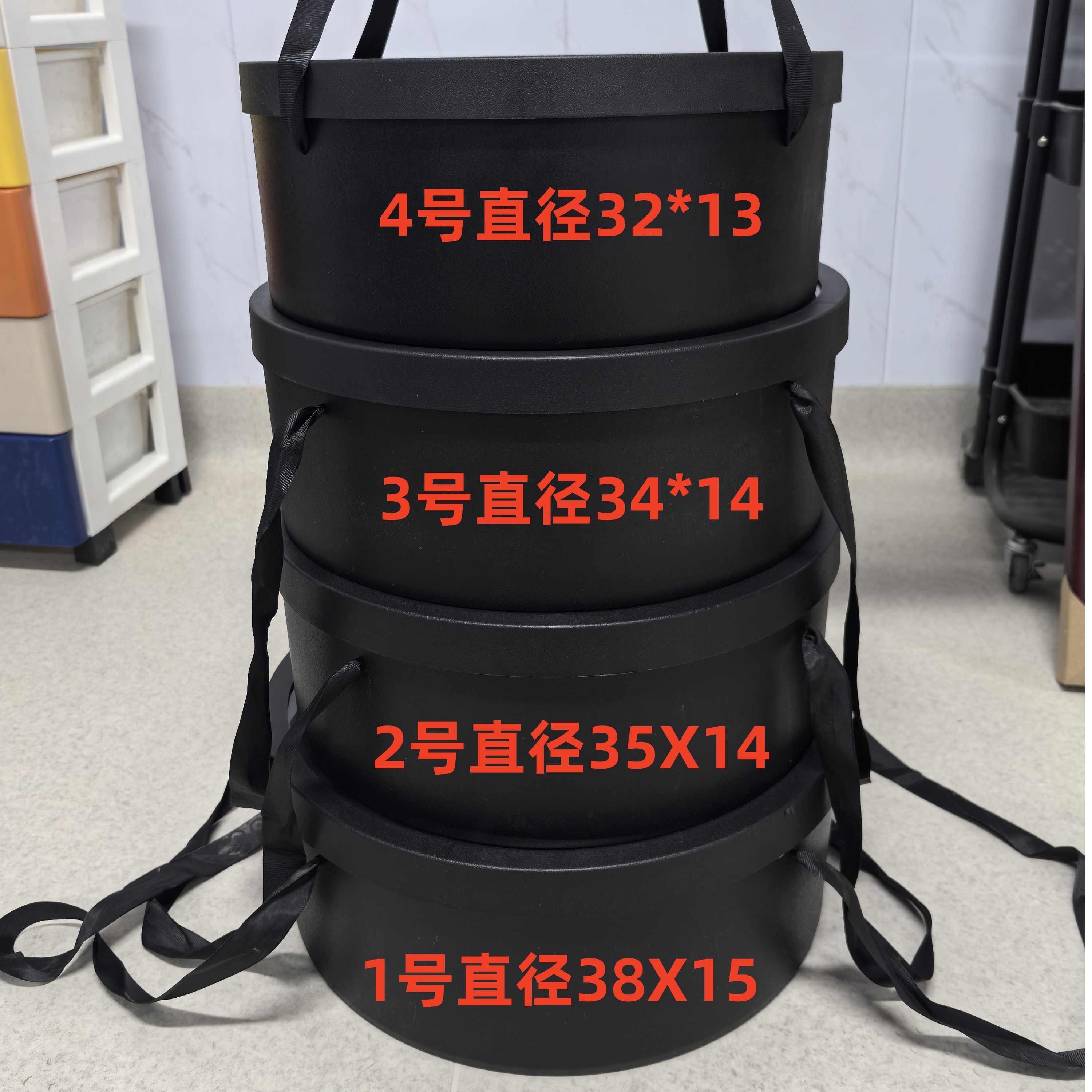 圆形礼盒塑料防水空盒子批发套二套三红色水果空盒抱抱桶透明包装商品图