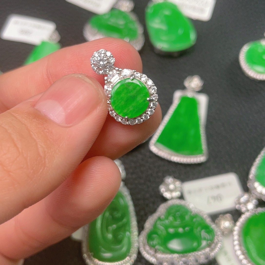 【闪购商品】翡翠吊坠(不含链)银S925镶嵌