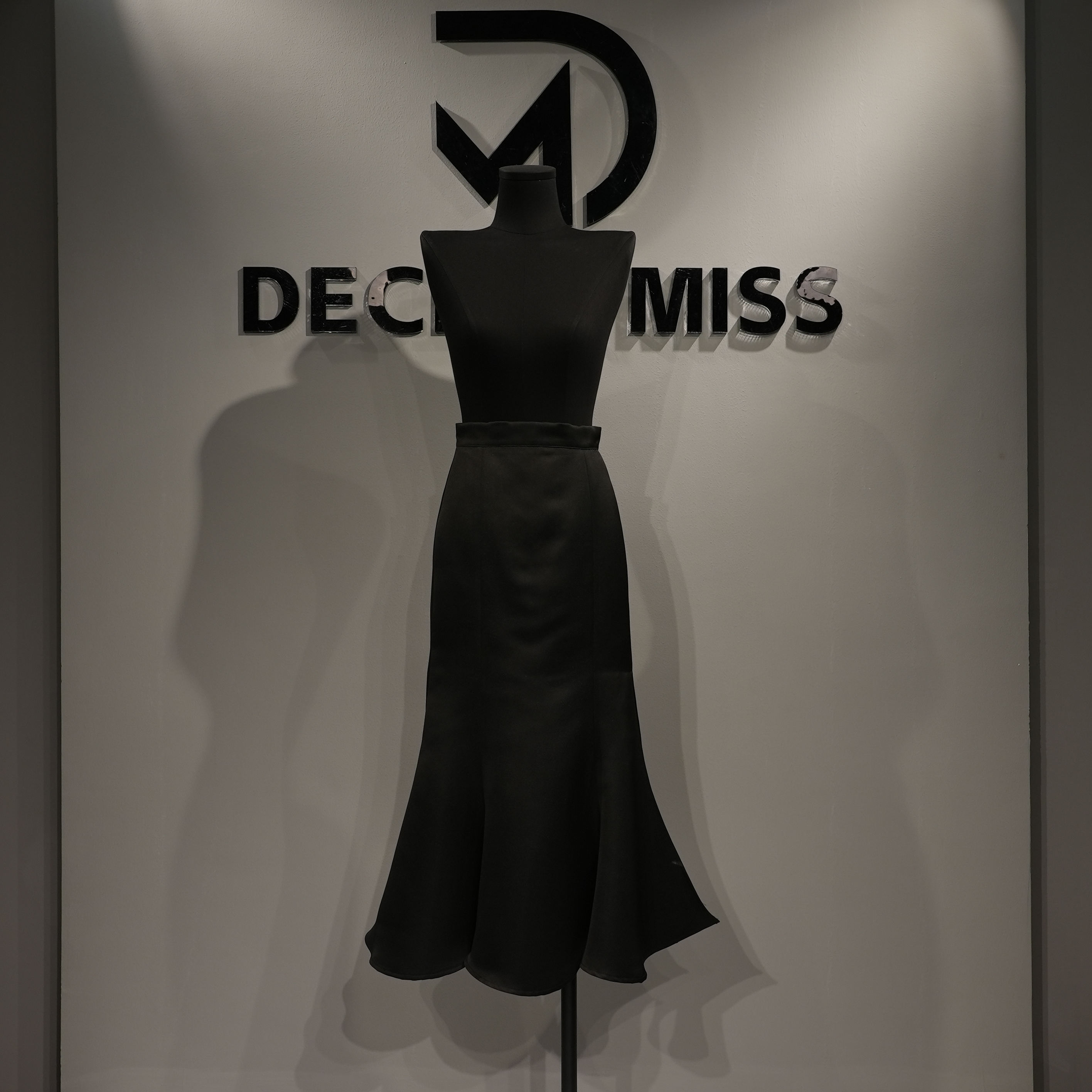 Decent miss 时尚设计裙子QH-45