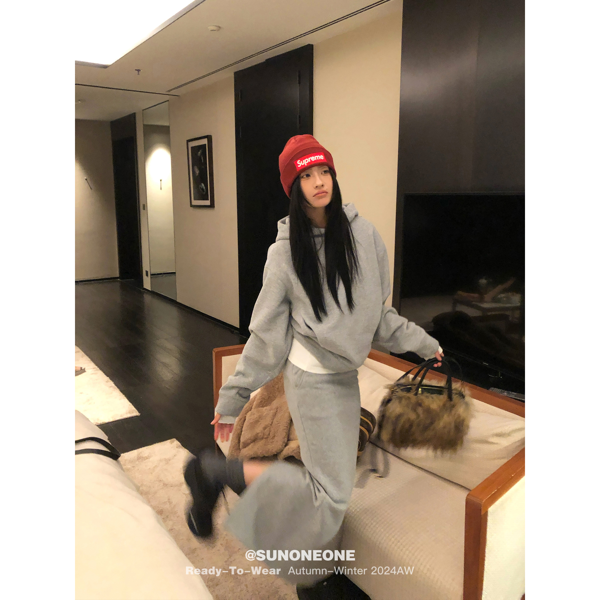 SUNONEONE 休闲显瘦套装女秋季宽松连帽卫衣开叉半身长裙H0623A