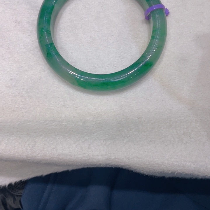 石英质玉手镯未镶嵌小*堆小乌堆