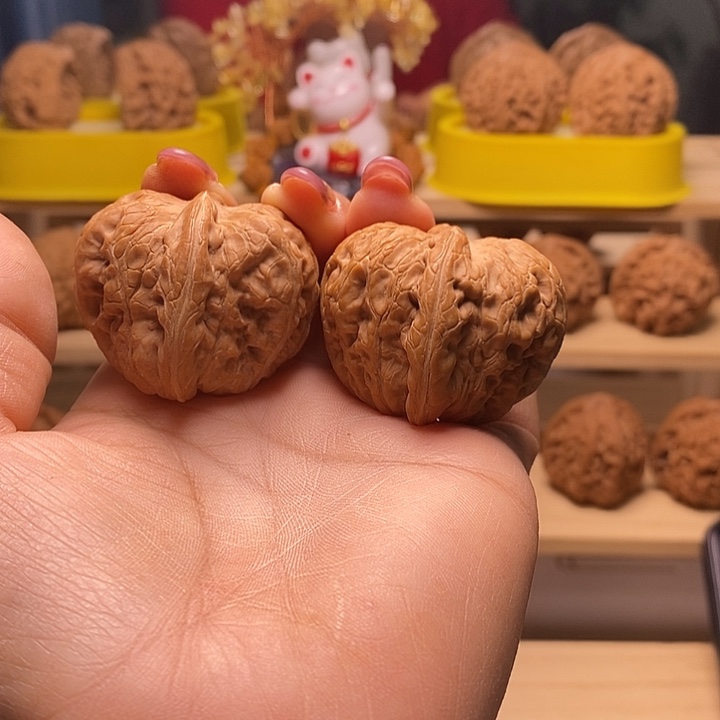 43尺寸翘肩元宝核桃