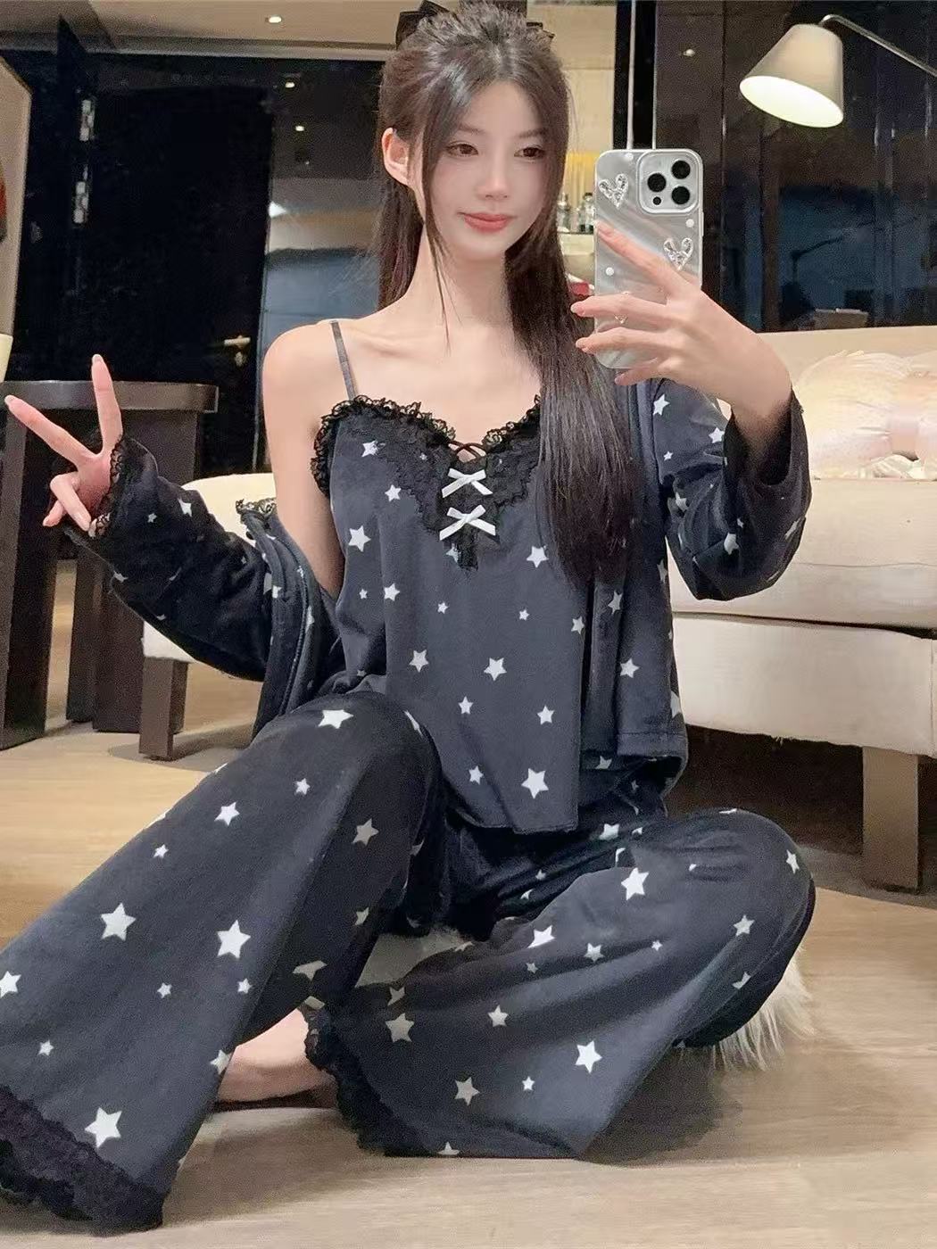 【满天星星】海岛绒睡衣三件套秋冬新款性感花边吊带开衫家居服