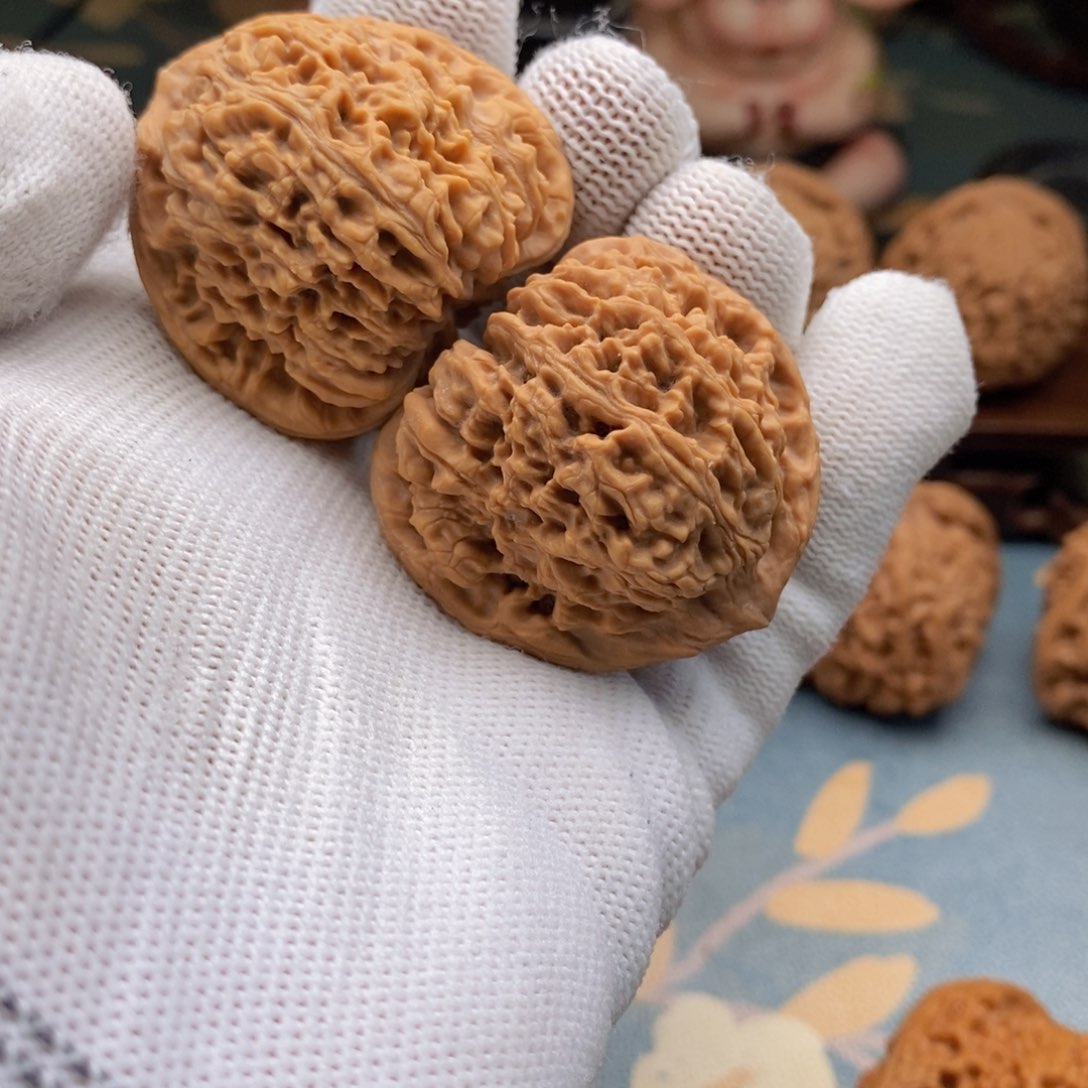 文玩核桃吊坠莫*文玩核桃