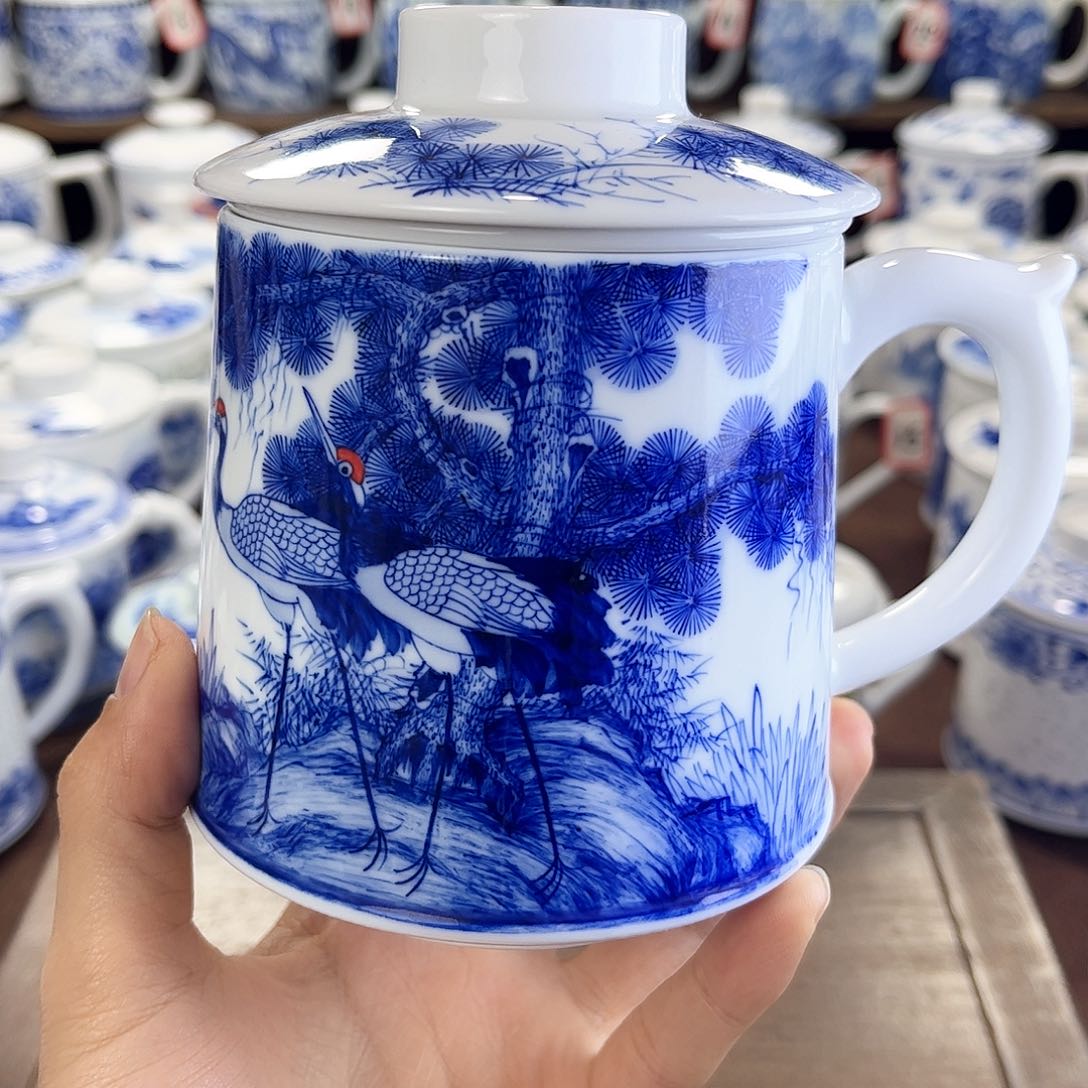 邹*涵景德镇陶瓷马克杯带盖