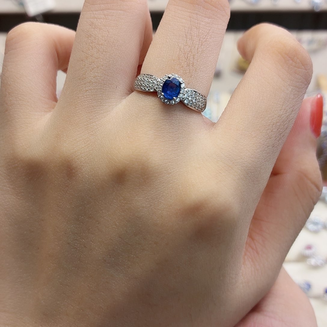 蓝宝石戒指银S925镶嵌