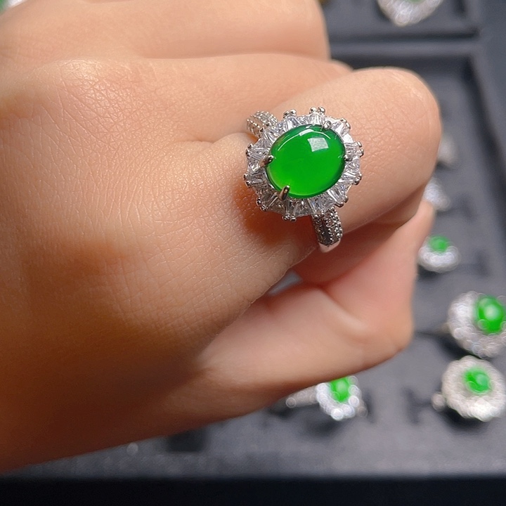 翡翠未镶嵌戒指翡翠