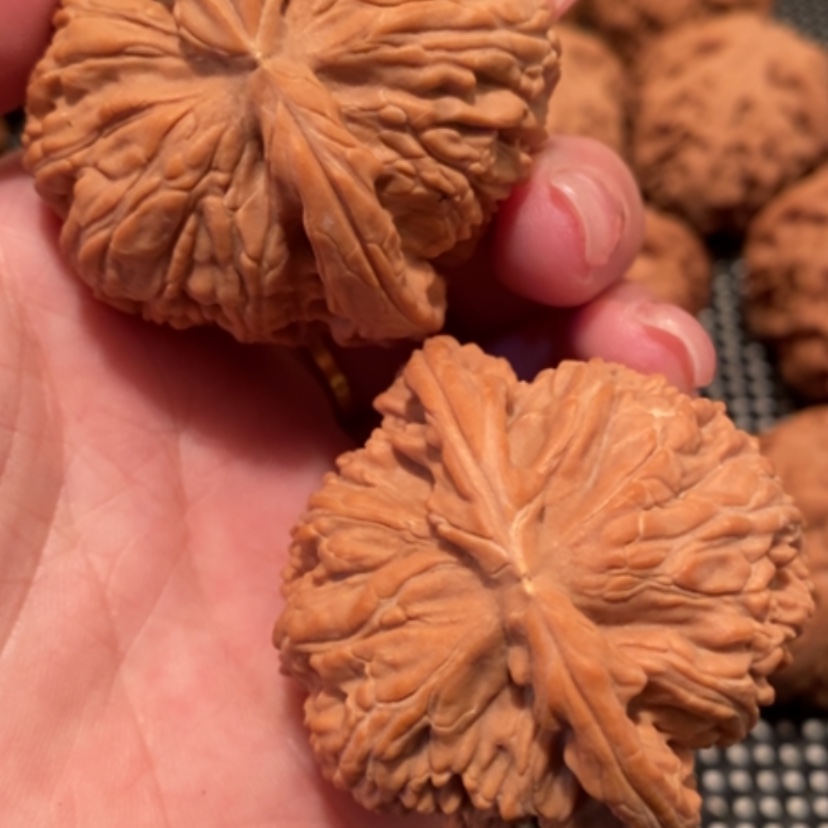 【闪购商品】吊坠文玩核桃9****y白