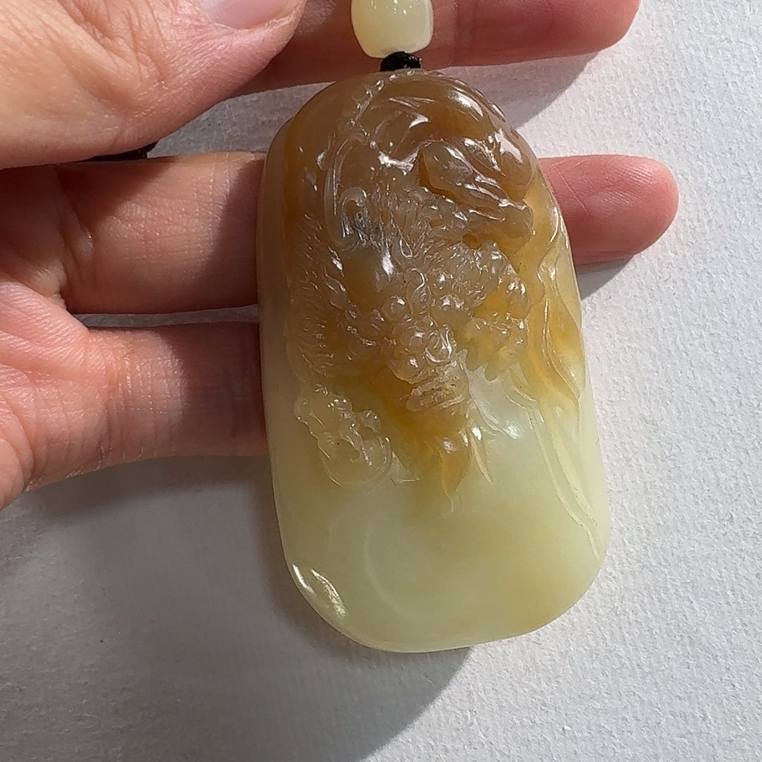 和田玉未镶嵌颈饰42g