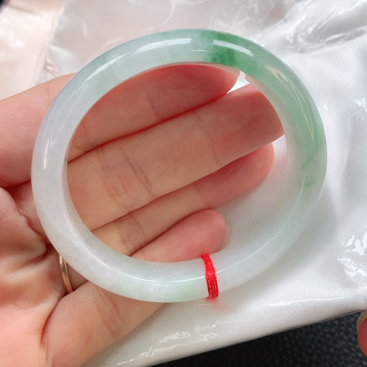翡翠手镯未镶嵌53贵妃