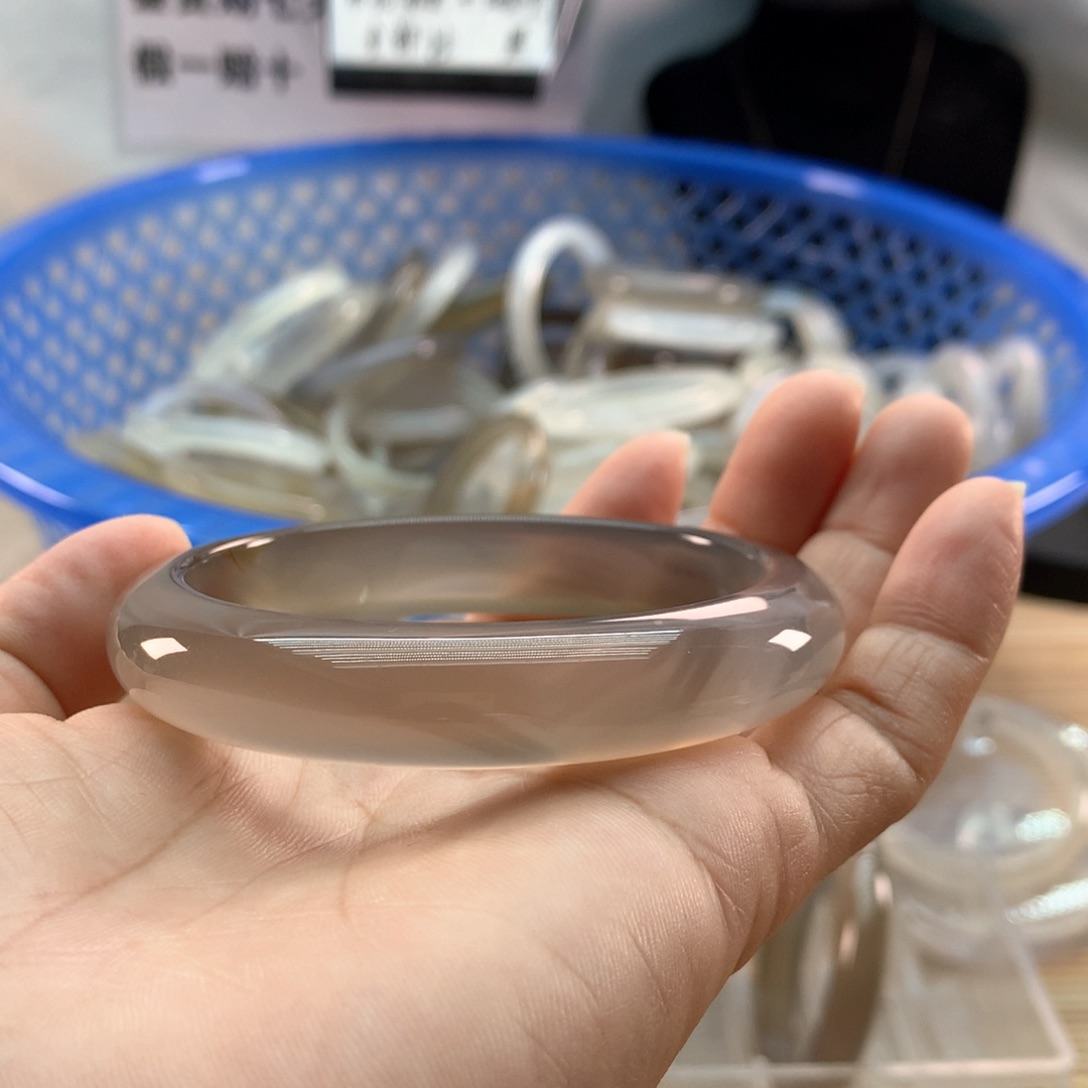 手镯玛瑙/玉髓未镶嵌