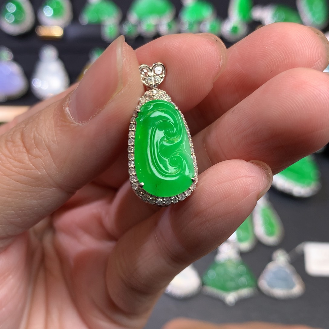 翡翠18K金镶嵌吊坠(不含链)