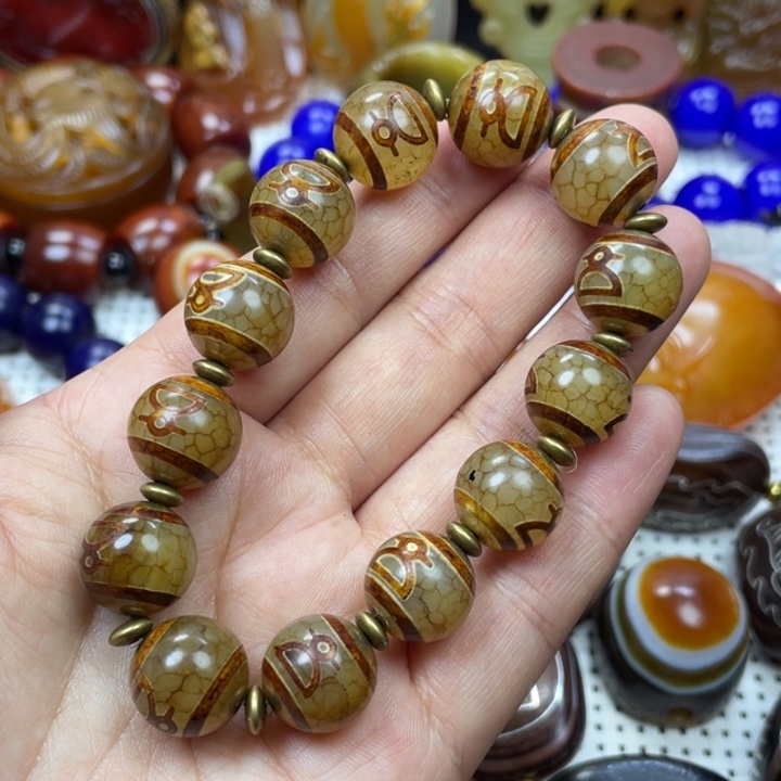 玛瑙/玉髓颈饰未镶嵌