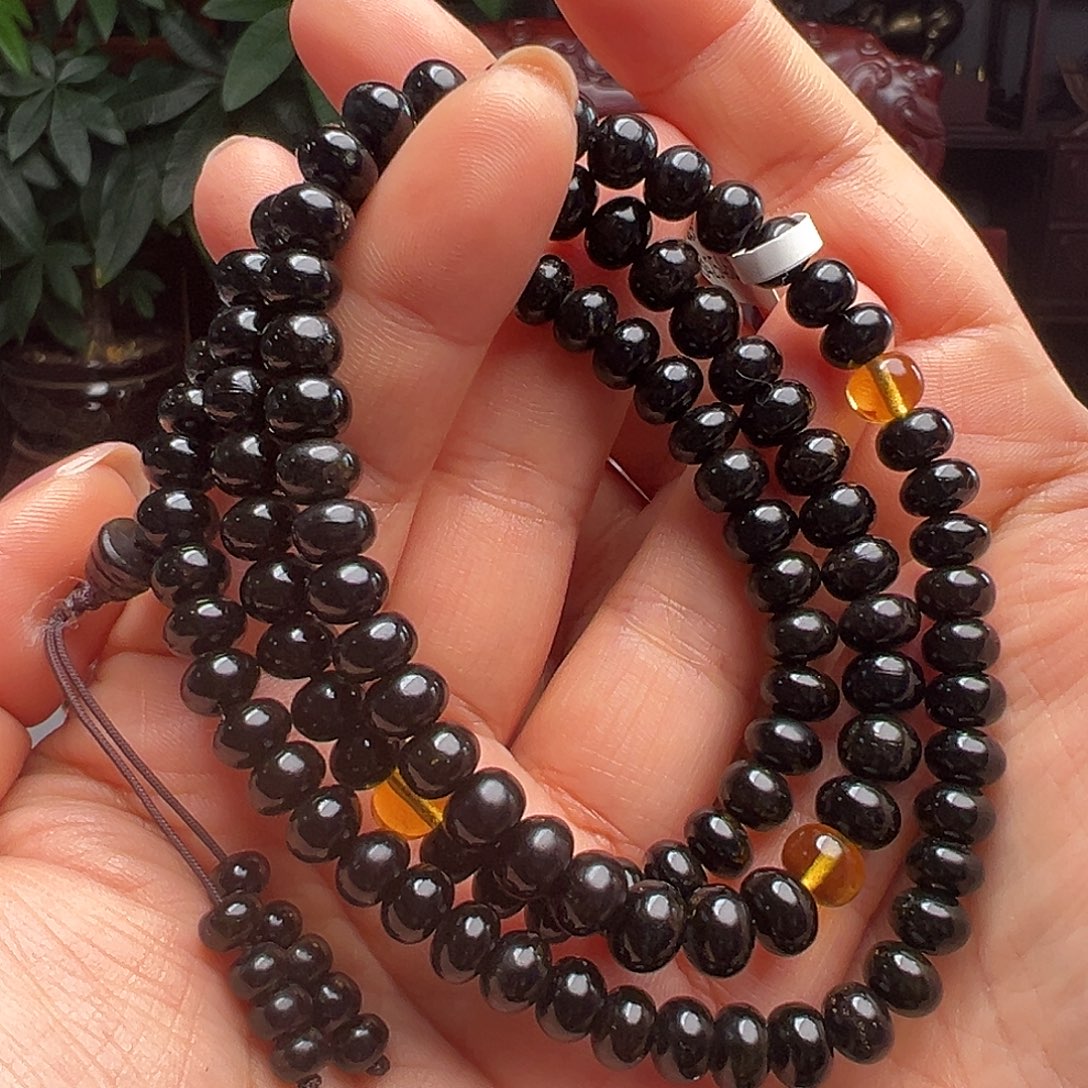 琥珀未镶嵌裸石抚顺琥珀20683七满天星