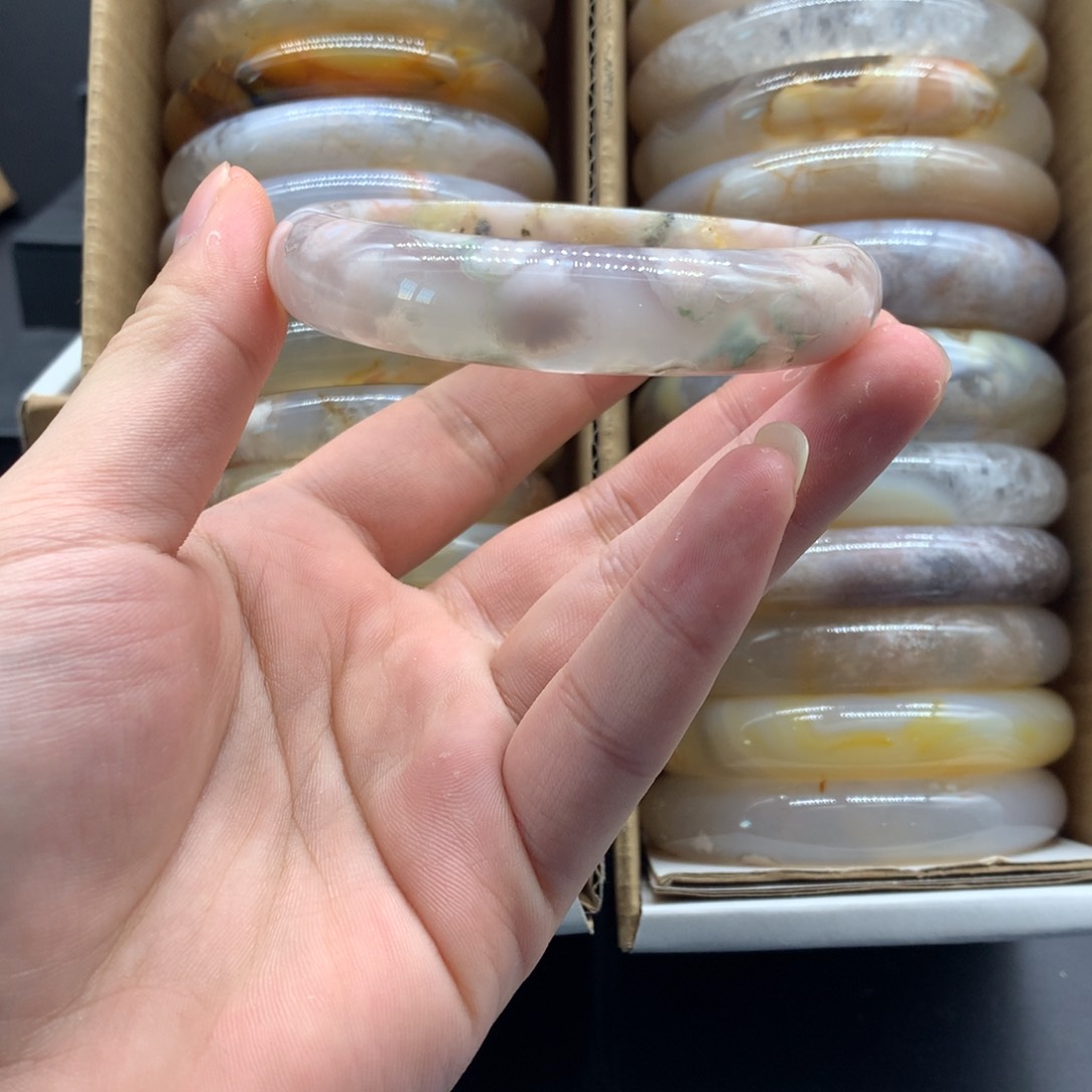 【闪购商品】玛瑙/玉髓戒指未镶嵌?****音