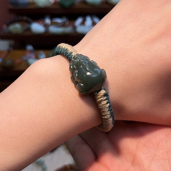 和田玉未镶嵌手链