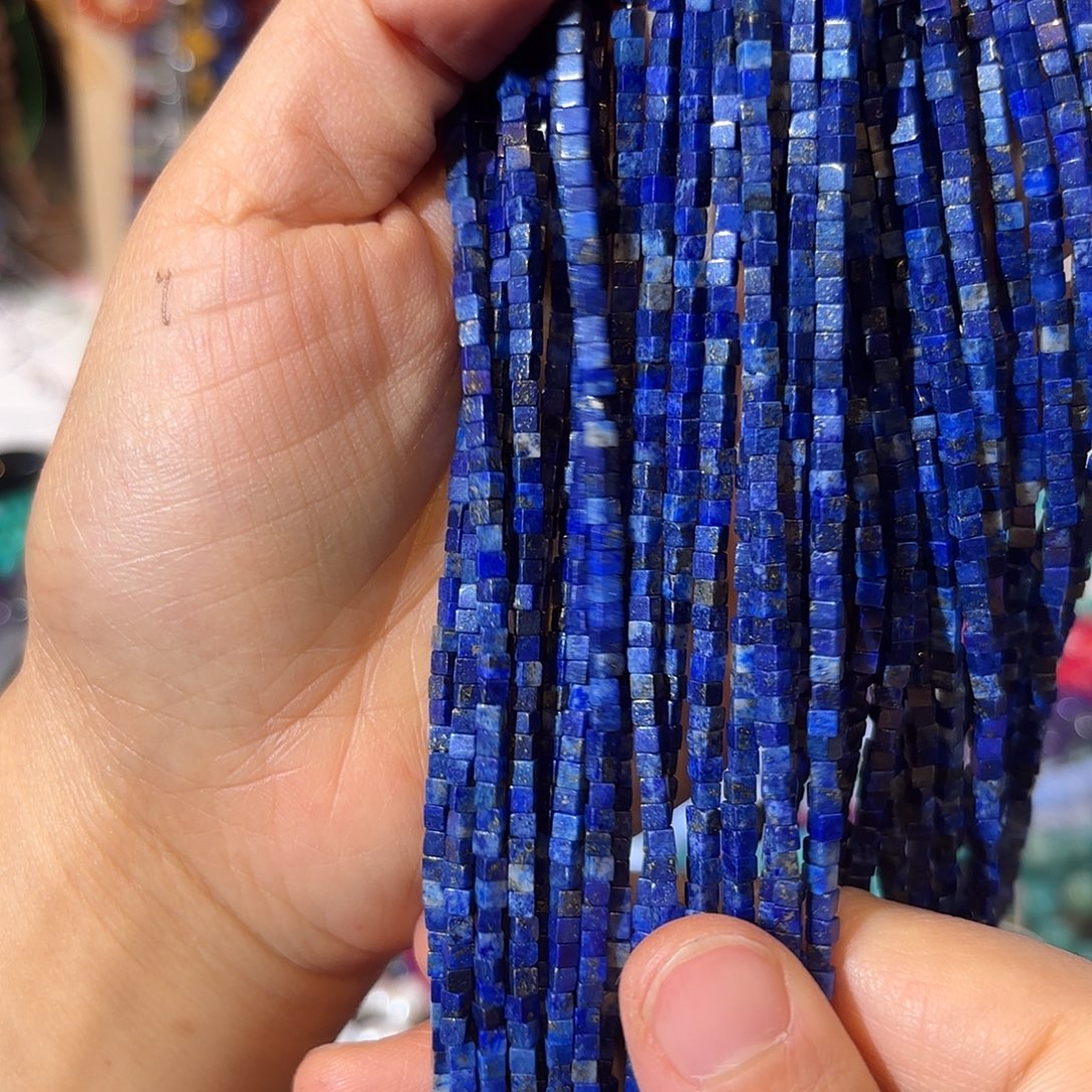 玛瑙/玉髓未镶嵌珠宝半成品青金卡2方块一条