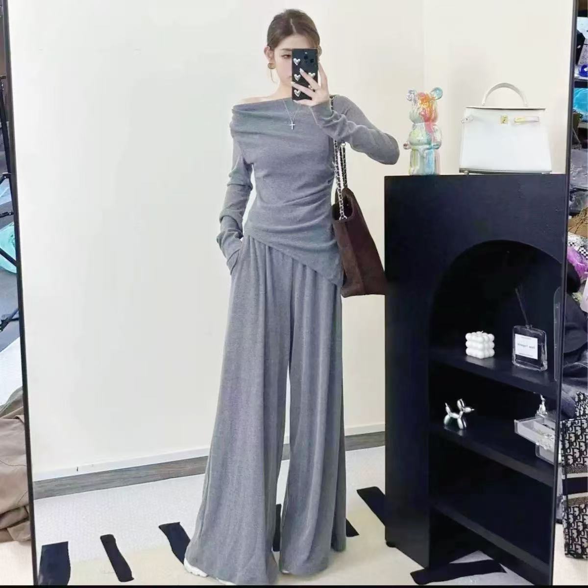 初秋新款两件套女时尚一字肩不规则上衣高腰阔腿裤套装高级感