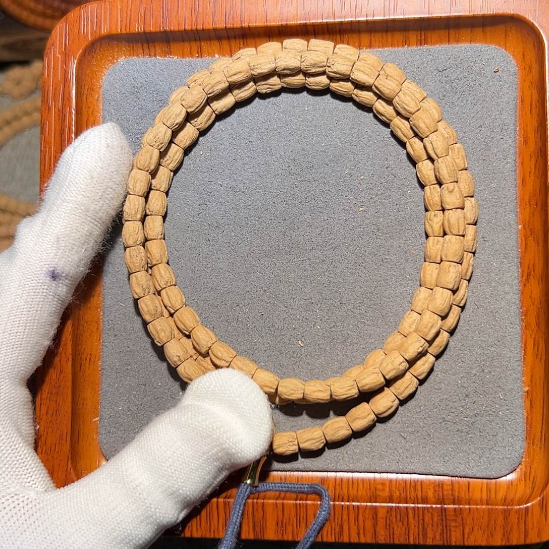 一****柏香籽/百香籽吊坠粉油皮高桩直切顺5.5